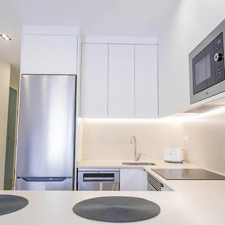 In Beachfront Complex In El Duque Area, Apartman *