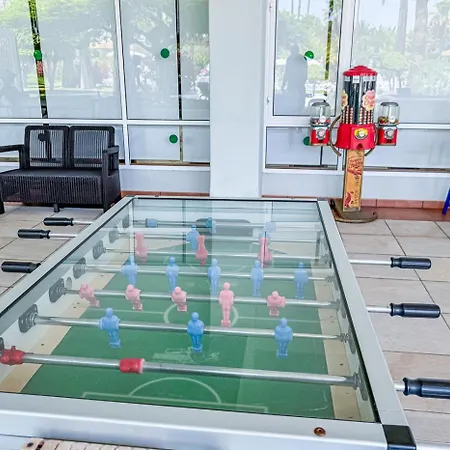 아파트 In Beachfront Complex In El Duque Area,