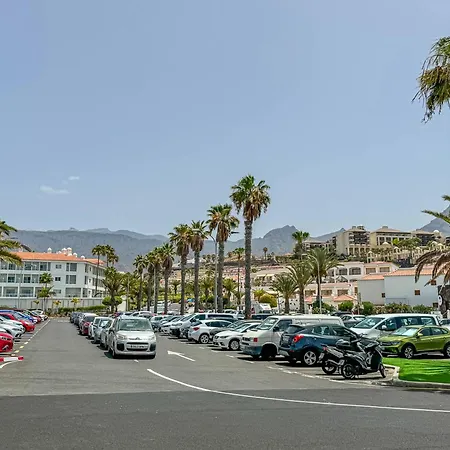In Beachfront Complex In El Duque Area, Apartamento Costa Adeje (Tenerife)