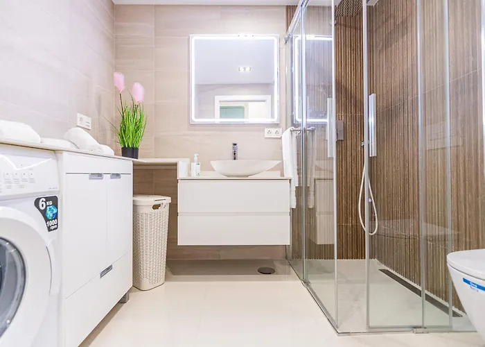 Apartamento In Beachfront Complex In El Duque Area, Costa Adeje (Tenerife)